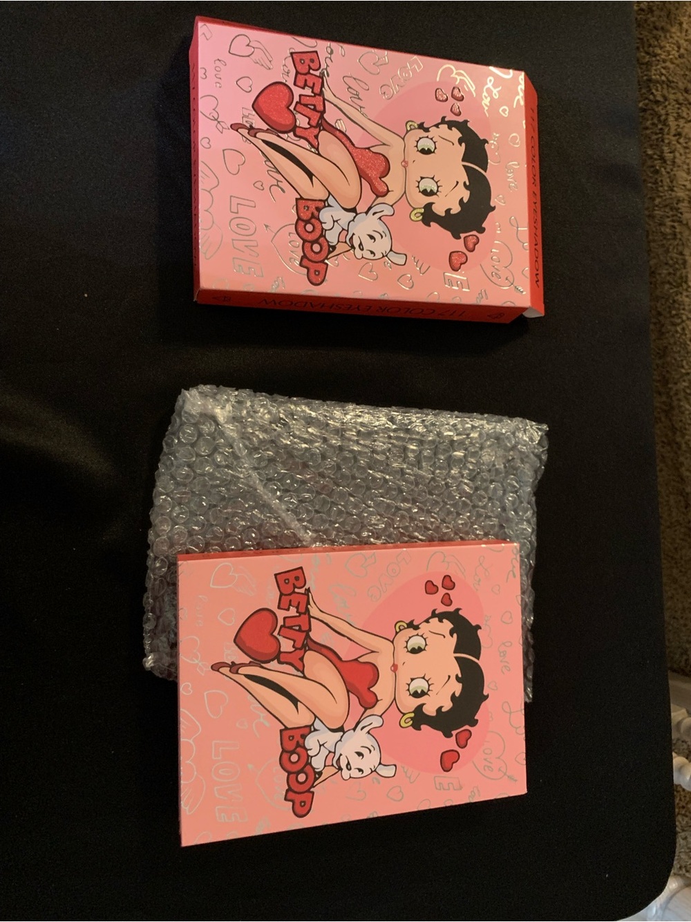 Betty Boop Multicolor 117-Color Eyeshadow Palette for Women Makeup - Picture 3 of 3